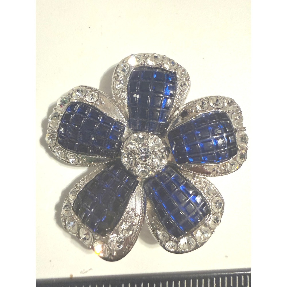Avon NR Vintage Silver Tone Cobalt Blue Rhinestone Flower Brooch Pin‎ Floral